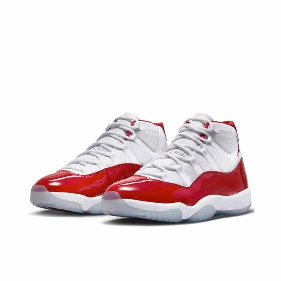JORDAN 11